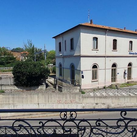 Casa Sobborghi Appartement Monza Buitenkant foto